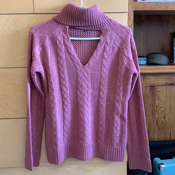 Turtleneck V-neck Sweater - Picture 1 of 2